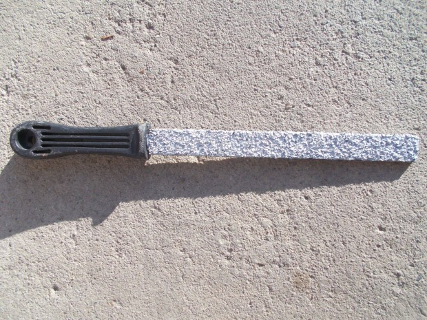 Csempereszelő 250 mm-es, műanyag nyéllel, import