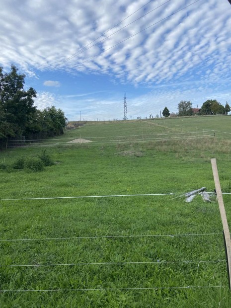 Csend, term�szet, panor�ma  2164 m-es �p�t�si telek elad�