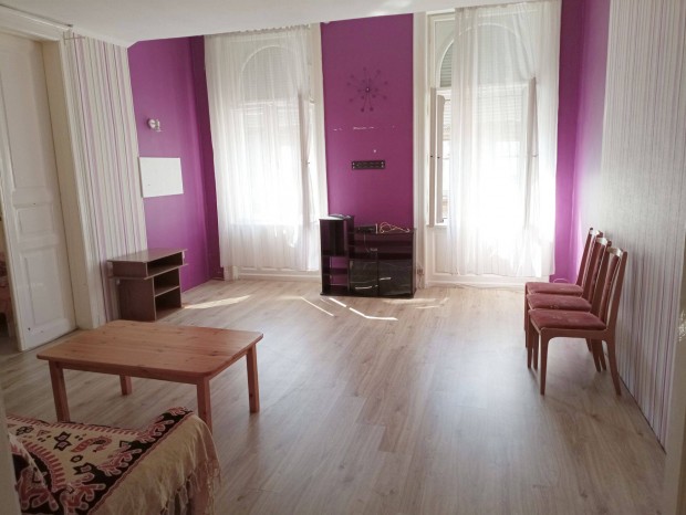 Csendes, Vil�gos, 60 nm V�rosliget