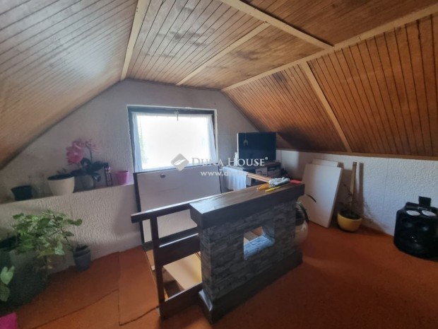 Csendes r�szen, k�lter�leti t�gla�p�let elad�!