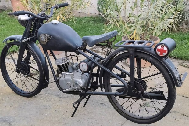 Csepel 100 lemezvills rgi vetern motor