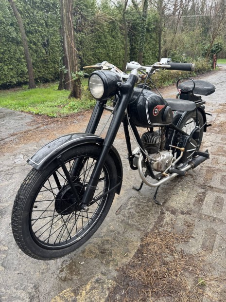 Csepel 125D   
