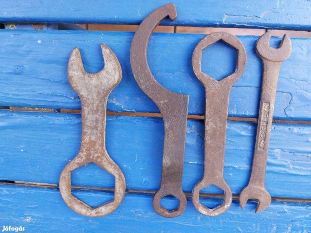 Csepel 125 250 veter�n motor szersz�m k�szlet darabjai