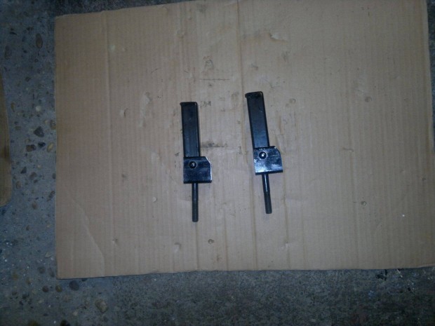 Csepel 125 uj h�tso l�btarto p�r