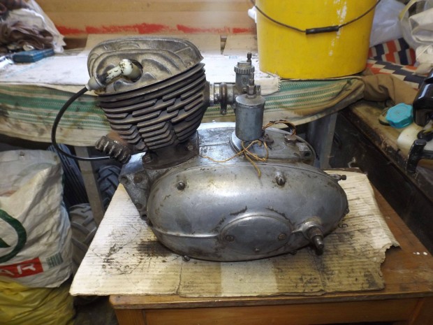 Csepel 250 / Pannnia TL, TLT motor blokk