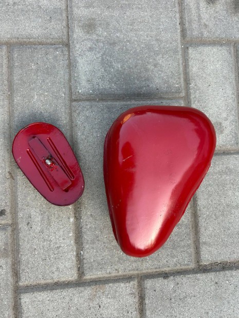 Csepel Berva moped szerszámos doboz alkatrész
