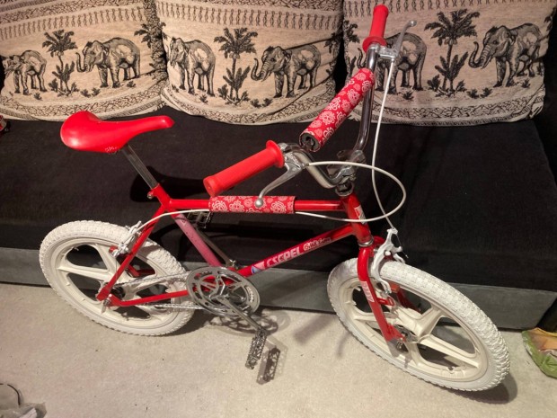 Csepel Bmx j alkatrszekkel