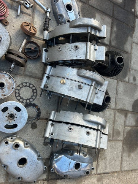 Csepel Danuvia 125 blokk alkatr�szek