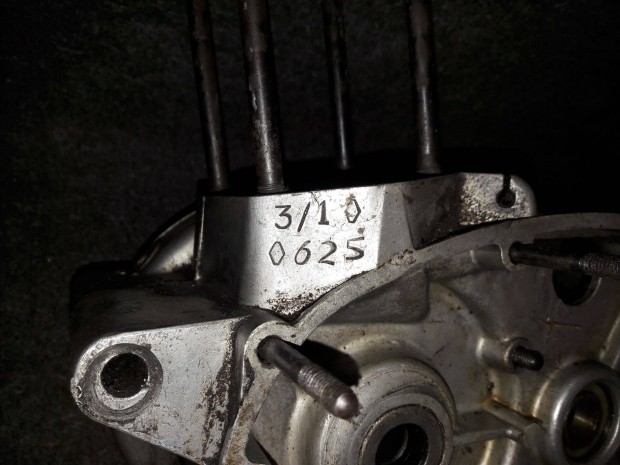 Csepel / Danuvia gy�ri motorblokk k�z�p 3/10 0625 sz