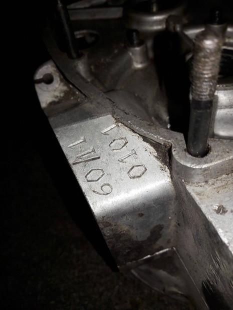 Csepel / Danuvia gy�ri motorblokk k�z�p 60/11 0101 sz