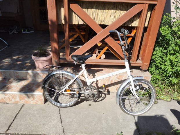 Csepel kemping retro sszecsukhat 