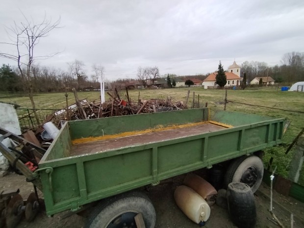 Csepel ptkocsi elado