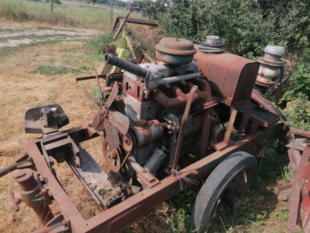 Csepel szivattyú ( mtz zetor)