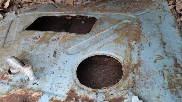 Csepel teheraut� ajt�