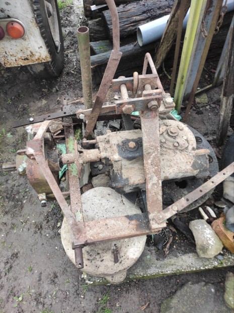 Csepel teheraut� cs�rl� 