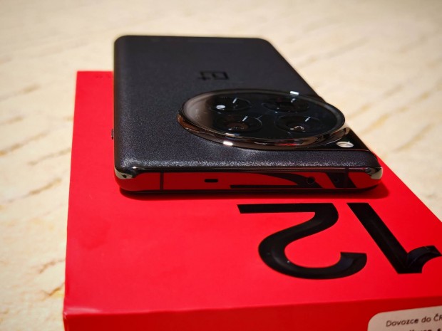 Csere Is jszer garancilis Oneplus 12 12/256 gb