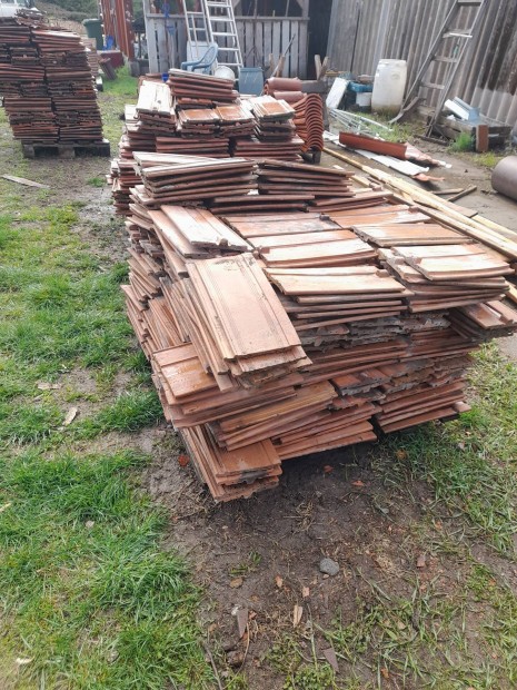 Cser�p tatai 1500db elado.Sz�llit�s megoldhato.