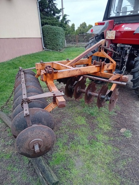 Csesztreg FTC 2200 fggesztett trcsa