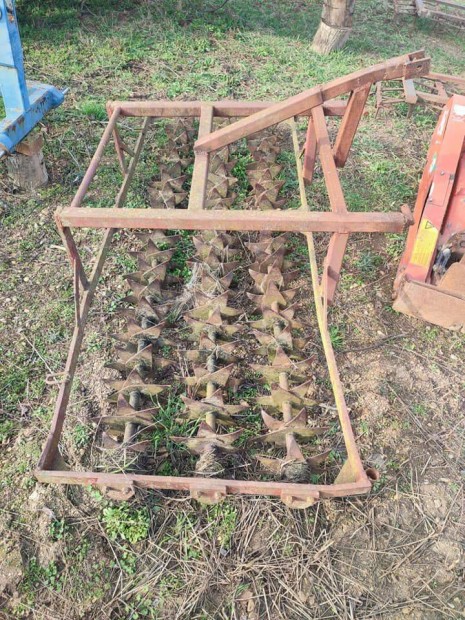 Csillaghenger elad�