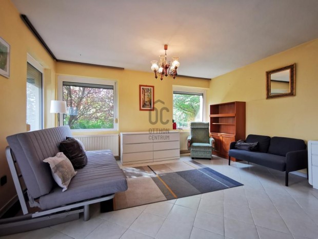 Cs�kak�i elad� 129 nm-es h�z