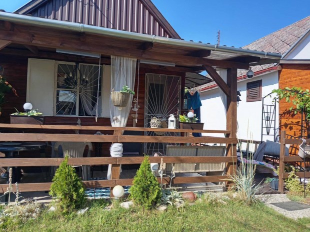 Csokonyavisonta Term�l �s �lm�nyf�rd� mellett nyaral� elad�