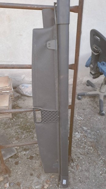 Csomagtart� red�ny 