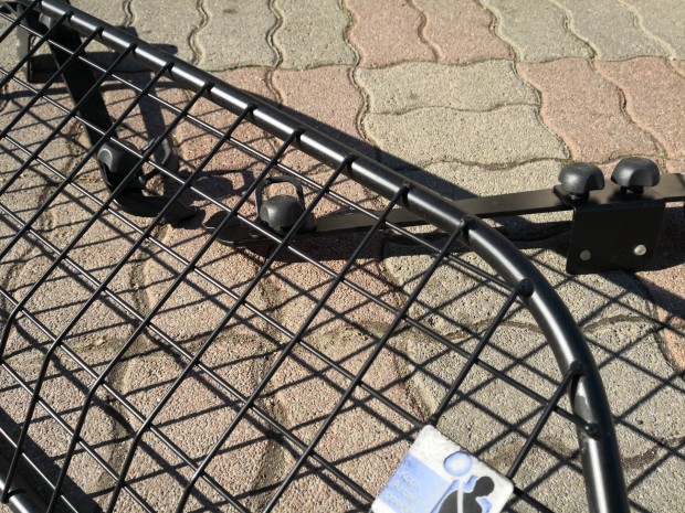 Csomagt�r elv�laszt� r�cs, kutyar�cs VW gy�ri Golf VI
