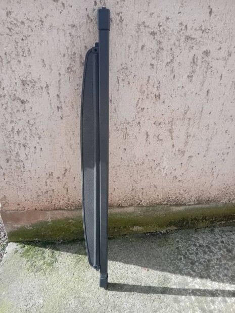 Csomagt�r rol� Mazda Premacyhoz