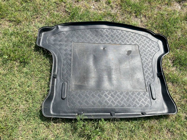 Csomagtrtlca Nissan Quashqai 2008-14