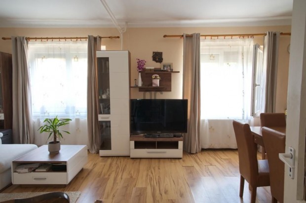 Cs�m�ri elad� 167 nm-es h�z