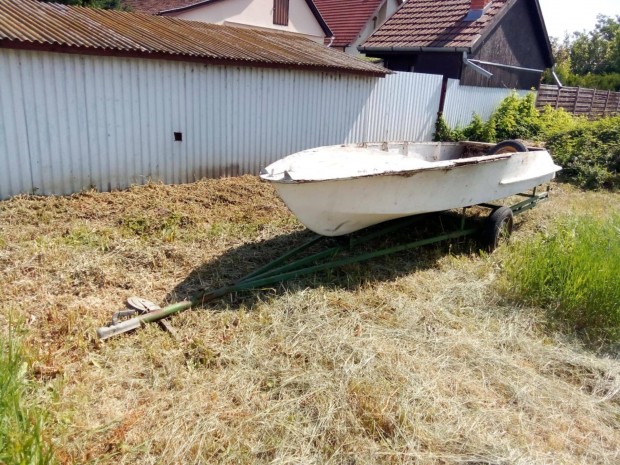 Csónak sólyakocsival