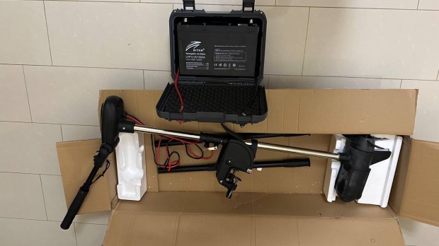 Csónakamotor Haswing 3.0 900W 12v + 100 Ah Li