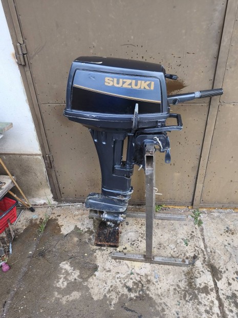 Cs�nakmotor elad�!