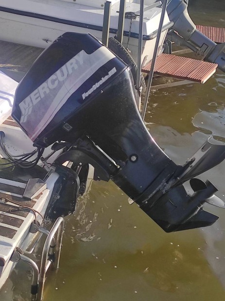 Csónakmotor hajómotor