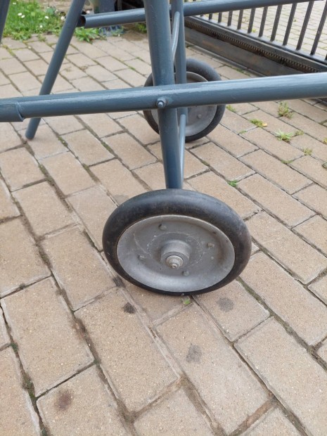 Csnakmotor tartbak,.s szllt.