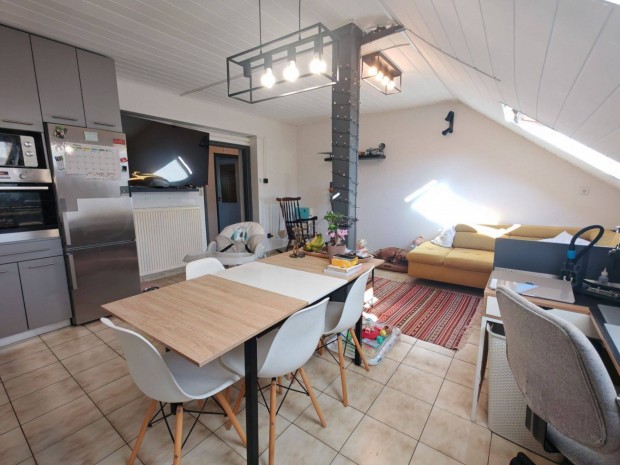 Cs�ndes utc�ban 70nm-es nappali + 2 h�l�s lak�s