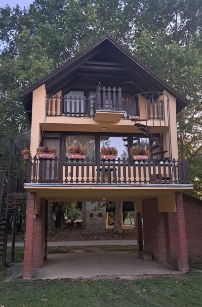 Csongr�di 49 nm-es h�z elad�