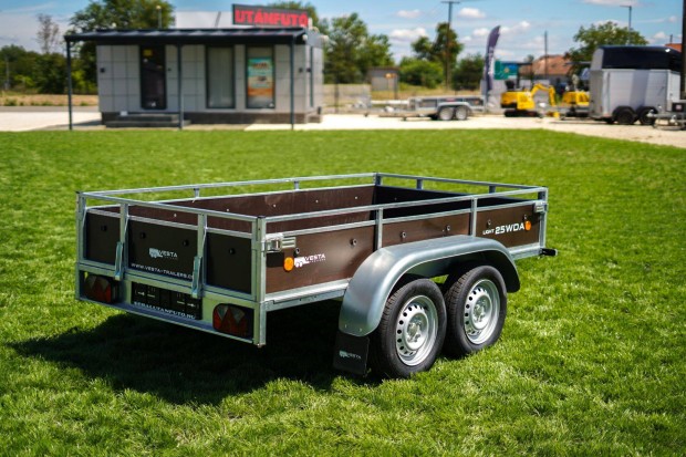 Csornán új fa oldalfalas utánfutó rendszámmal akciósan csak 589.000 Ft
