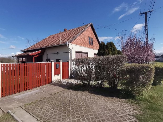 Csorvási eladó 90 nm-es ház