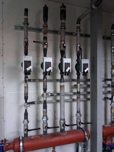 Cs�szerel� , hegeszt� , seg�dmunk�s