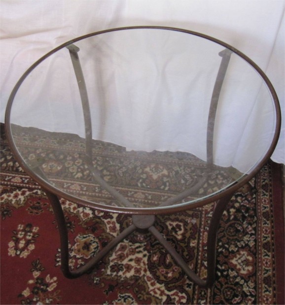 Cs�v�zas �vegasztal