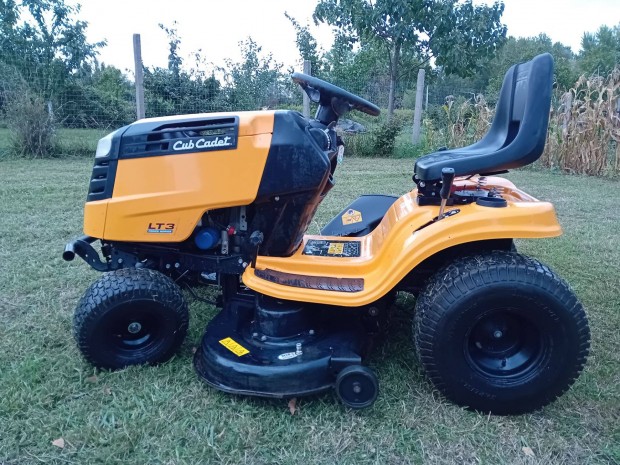Cub cadet fnyr traktor