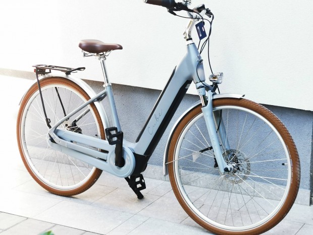 Cube 28" női trekking ebike kerékpár Bosch e-bike elektromos pedelec