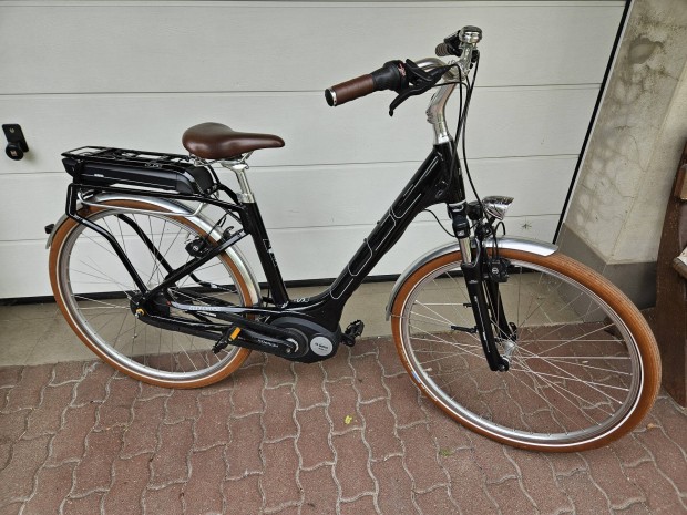 Cube 28-as 896 km ert futott Bosch e bike elektromos kerékpár