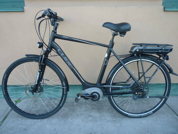 Cube 28 bosch elektromos kerkpr pedelec e-bike