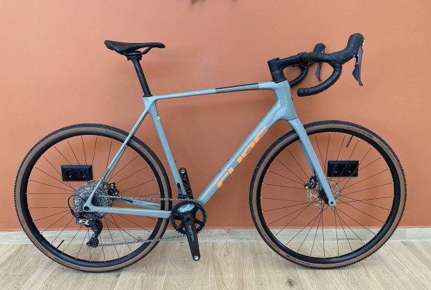 Cube Carbon kerkpar -58- gravel/cyclocross