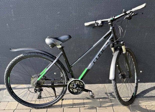 Cube Cross Trekking "S" 50vázméret Női bicikli
