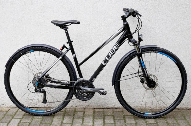 Cube Curve Pro Allroad 28" használt kiváló állapotú alu Trekking (S)