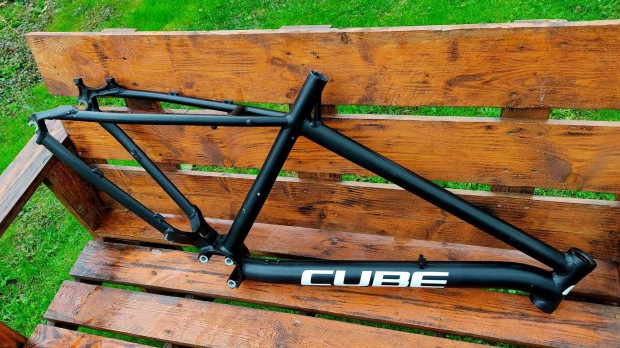 Cube Ebike Pedelec elektromos mtb kerkpr vz Bosch