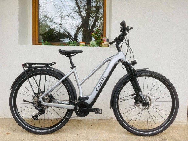 Cube Nuride Hybrid EXC 2022 ni ebike trekking elektromos kerkpr